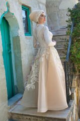 Masnuart Shiny Tulle Bridal